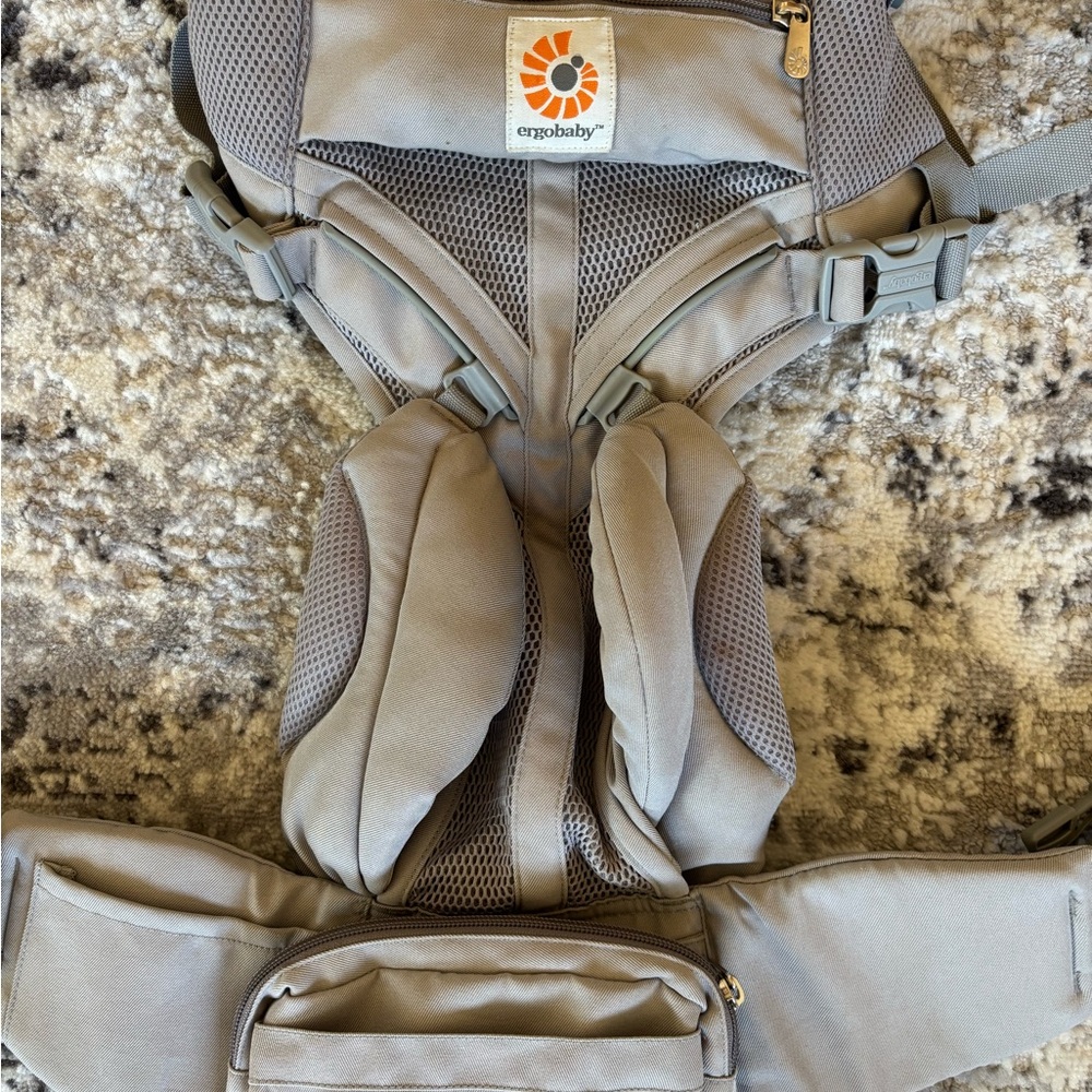 Ergobaby Carrier in Taupe with Mesh